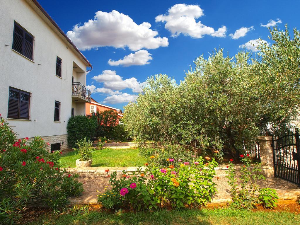 Apartments Nera Фажана Экстерьер фото